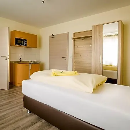 Boardinghaus Modern Living Adelsdorf