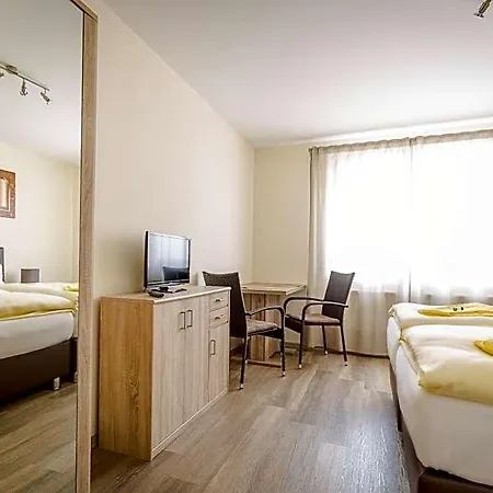 Boardinghaus Modern Living Adelsdorf